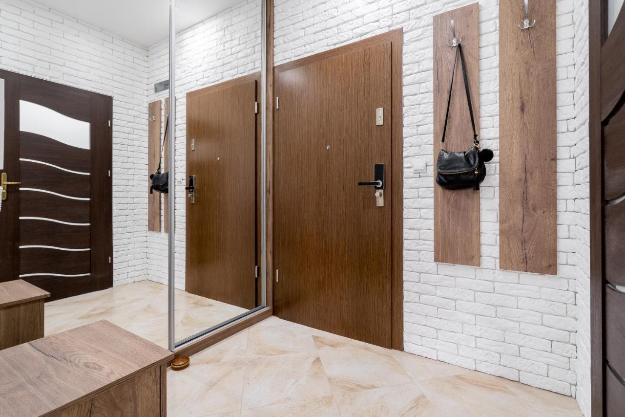 Apartament G11 Z Miejscem Parkingowym Torun Ngoại thất bức ảnh